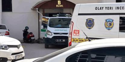 Başkomiser eşiyle ilişkisi olduğu iddia edilen kişiyi evinde öldürdü!