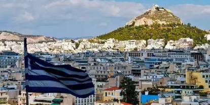 Komşuya altın vize göçü: Türkler rekor kırdı!