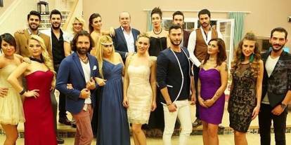 Kısmetse Olur ilk sezonunun sevilen isimleri yıllar sonra bir arada: Ayça, Semih, Murat, Mehtap ve Tankut'un son hali