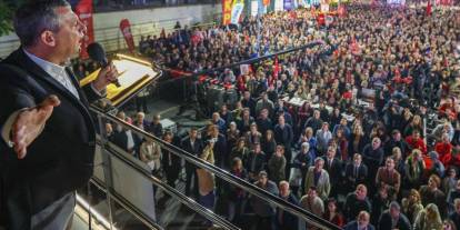 Özgür Özel'den Erdoğan'a sert sesleniş: Türkiye'yi ayağa kaldıracağım o köprüleri sana sattırmayacağım