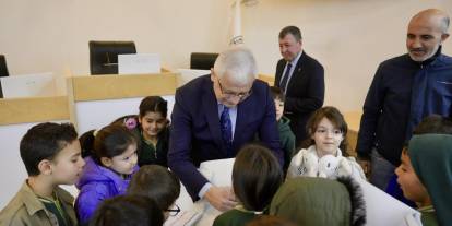 Burhaniye Belediye Başkanı Deveciler öğrencilerle buluştu