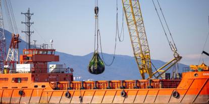 İzmir Körfezi’nde dip tarama çalışmaları sürüyor: 1 milyon ton çamur çıkarıldı