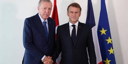 Erdoğan Macron ile görüştü