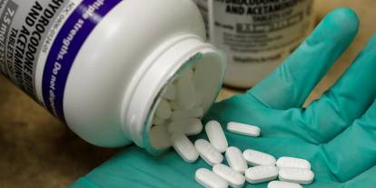 İran’daki savaş ilaç sevkiyatını vurdu: Kanser tedavileri risk altında