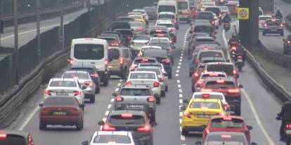 İstanbul’da bayram sonrası trafik yoğunluğu başladı