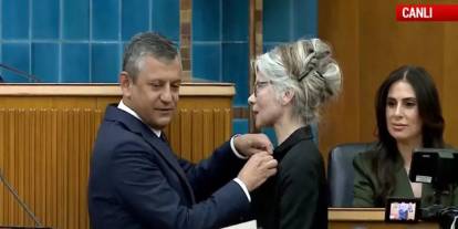 Emine Ülker Tarhan CHP’ye geri döndü