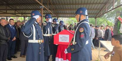 Kalp krize geçiren asker son yolculuğuna uğurlandı