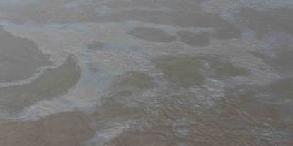 Dicle Nehri'ne petrol karıştı