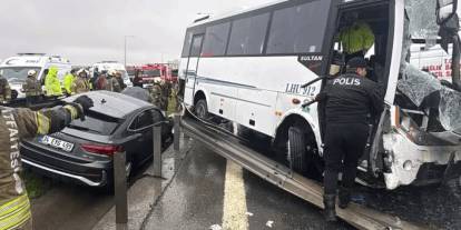 İstanbul'da büyük kaza: 1 polis şehit oldu 16 polis yaralandı