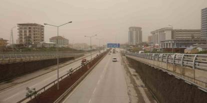 Libya'dan gelen çöl tozu Türkiye'yi etkisi altına aldı