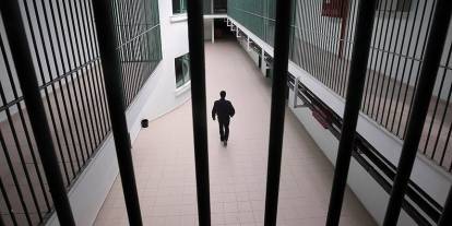 Sabıkalılara yeni yasak