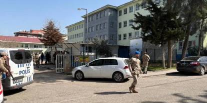 Şanlıurfa'da okul saldırısının ardından 16 kişi gözaltına alındı