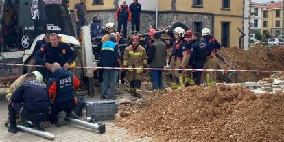 Manisa'da kanalizasyon çalışması sırasında göçük: 1 işçi enkaz altında kaldı
