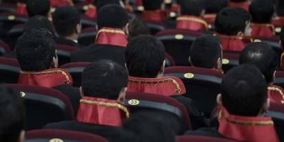 14 hakim ve savcının görev yeri değiştirildi