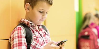 Okullarda  risklere karşı dikkat çeken çıkış: Tuşlu telefon çağrısı