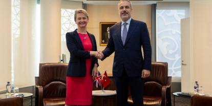 Türkiye ile İngiltere arasında 'Stratejik Ortaklık Çerçeve Belgesi' imzalandı