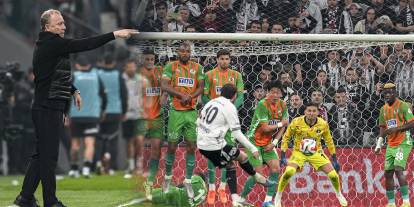 Kara kartal yarı finalde