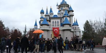 Eskişehir’de 23 Nisan parklar ve etkinliklerle şenlendi