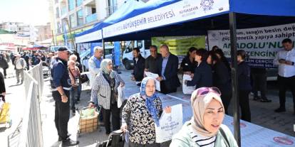 Söke’de ata tohumu fideleri vatandaşlara dağıtıldı