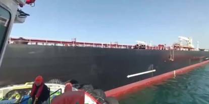 Ham petrol tankeri boğazda sürüklendi