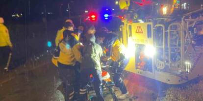 Balıkesir'de gece yarısı dehşeti: Yolcu otobüsü devrildi! Hayatını kaybedenlerin kimliği belli oldu