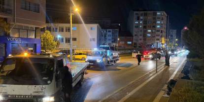 Sürücülere 1 Mayıs şoku: Park yasağına uymayan 33 araç gece yarısı çekildi