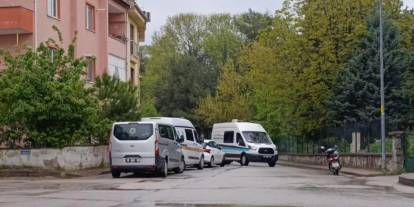 Kendisinden haber alınamayan 46 yaşındaki öğretmen evinde ölü bulundu