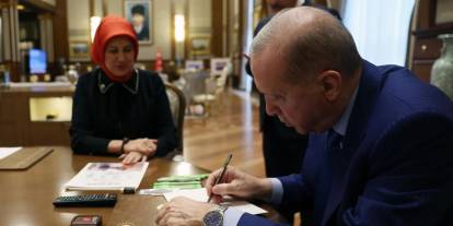 Cumhurbaşkanı Erdoğan Türk Kızılay'a kurban bağışında bulundu