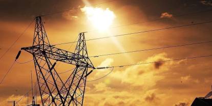 İran elektrik kriziyle karşı karşıya: Kurumlara yüzde 30'luk tasarruf talimatı!