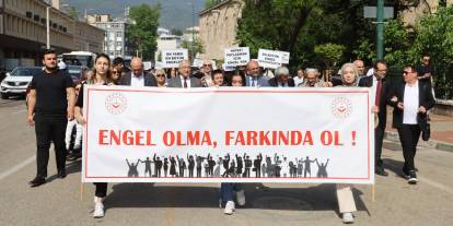 Bursa’da engelsiz yaşam için farkındalık yürüyüşü düzenlendi