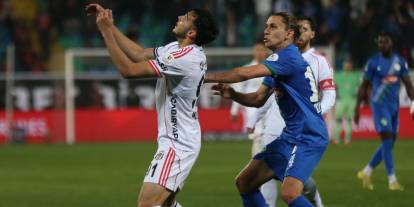 Beşiktaş sezonu beraberlikle tamamladı! 4 gollü karşılaşmanın kazananı olmadı