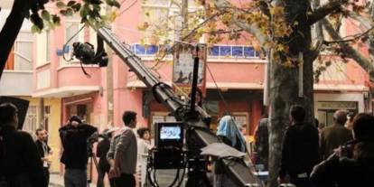 TRT'deki dizide şok gelişme: Başrol gözaltına alındı