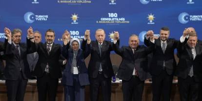 CHP ve İYİ Parti'den seçilmişlerdi: 3 belediye başkanı AK Parti'ye geçtiler