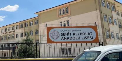 Okul arkadaşının bıçağıyla ağır yaralandı: Karne günü dehşeti
