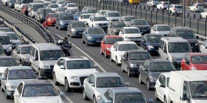 Trafik kazalarında yeni dönem başladı: Araç sahiplerini ilgilendiren kurallar değişti