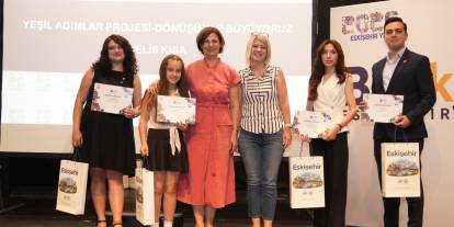 “Bi’Fikirle Eskişehir” kapsamında seçilen proje sahiplerine teşekkür belgeleri verildi