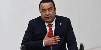 CHP Ankara Milletvekili Adnan Beker partisinden istifa etti