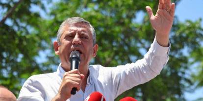 Özel'den Deniz Göktaş'a cezaevinde ziyaret