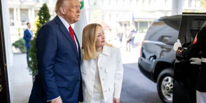 Trump'tan Meloni'yi "uzaklaştırma kararı gerekiyor" paylaşımı