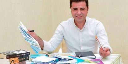 Demirtaş'tan 'çerçeve yasa' mesajı: Erdoğan ve Bahçeli'ye teşekkür etti