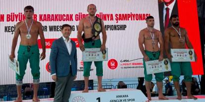 Bursa Büyükşehir Belediyesporlu Eryılmaz'dan dünya şampiyonuluğu