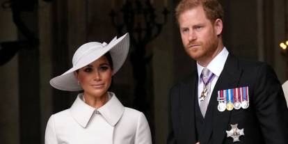 Prens Harry ve eşi Britanya’ya dönüyor