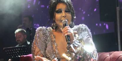 Bülent Ersoy konserde çileden çıktı: Seyirciyi azarladı