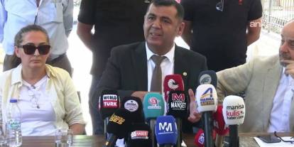 CHP Manisa'da istifa