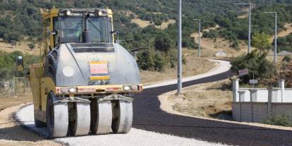 Bursa’da 5 ilçede 22 kilometrelik yol yenileniyor