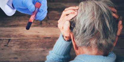 Alzheimer için yeni dönem: Hastalık başlamadan ilaç denenecek
