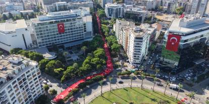 İzmir’de 9 Eylül coşkusu Zafer Yürüyüşü’yle yaşandı