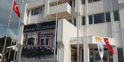 Adalar Belediyesi'nde başkanvekili istifa etti: Valilik seçim tarihini açıkladı