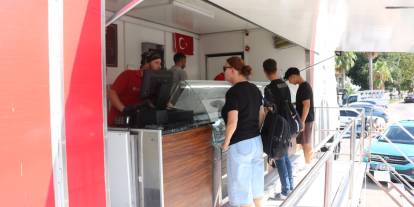 Antalya’nın ilçelerinde Halk Et Mobil Tırı hizmeti