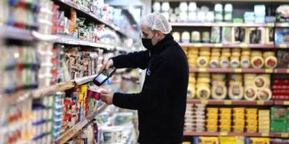Antalya’da zincir market mühürlendi! Raflardan son kullanma tarihi geçmiş ürünler çıktı